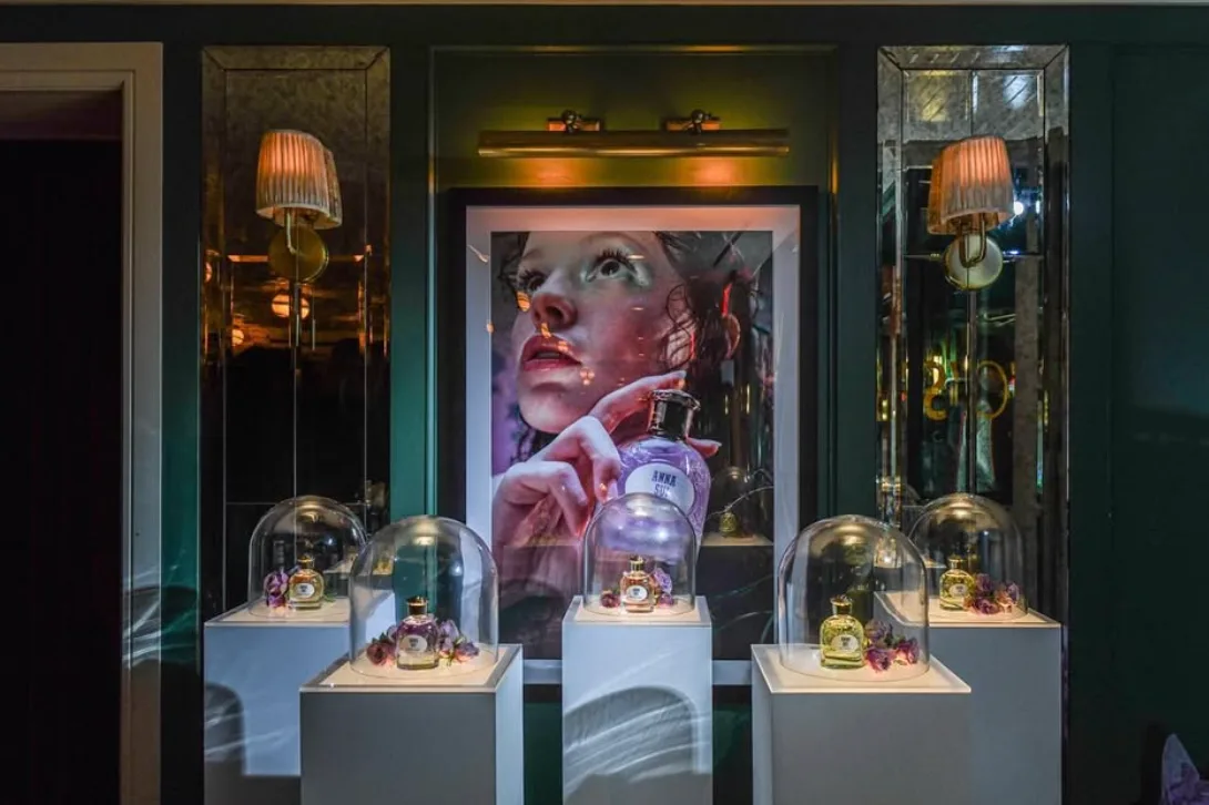 ANNA SUI WILD WONDER PRESENTATION + DINNER — image 3