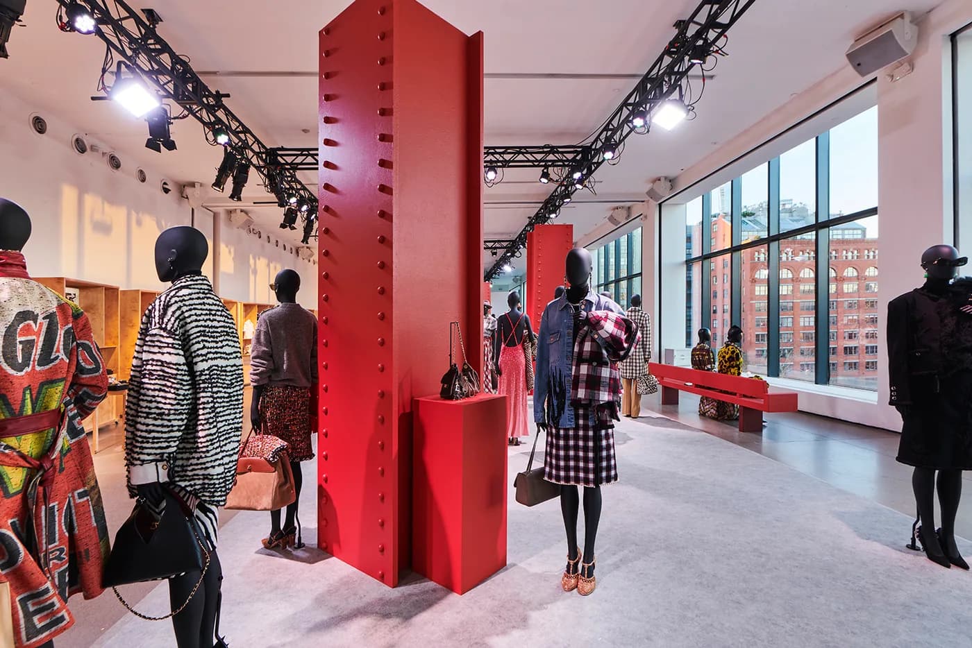 CHANEL METIERS D'ART COLLECTION PRESENTATION — image 1