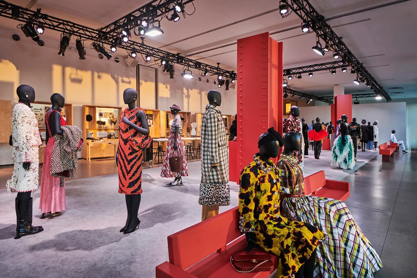 CHANEL METIERS D'ART COLLECTION PRESENTATION — image 2