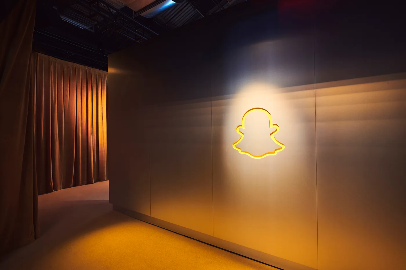 SNAPCHAT EXHIBITION & DINNER — image 2